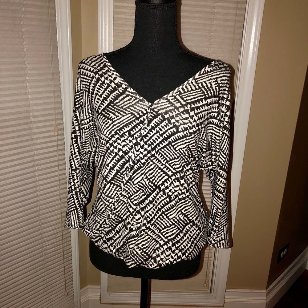 Bebe blouse - Picture 2 of 7